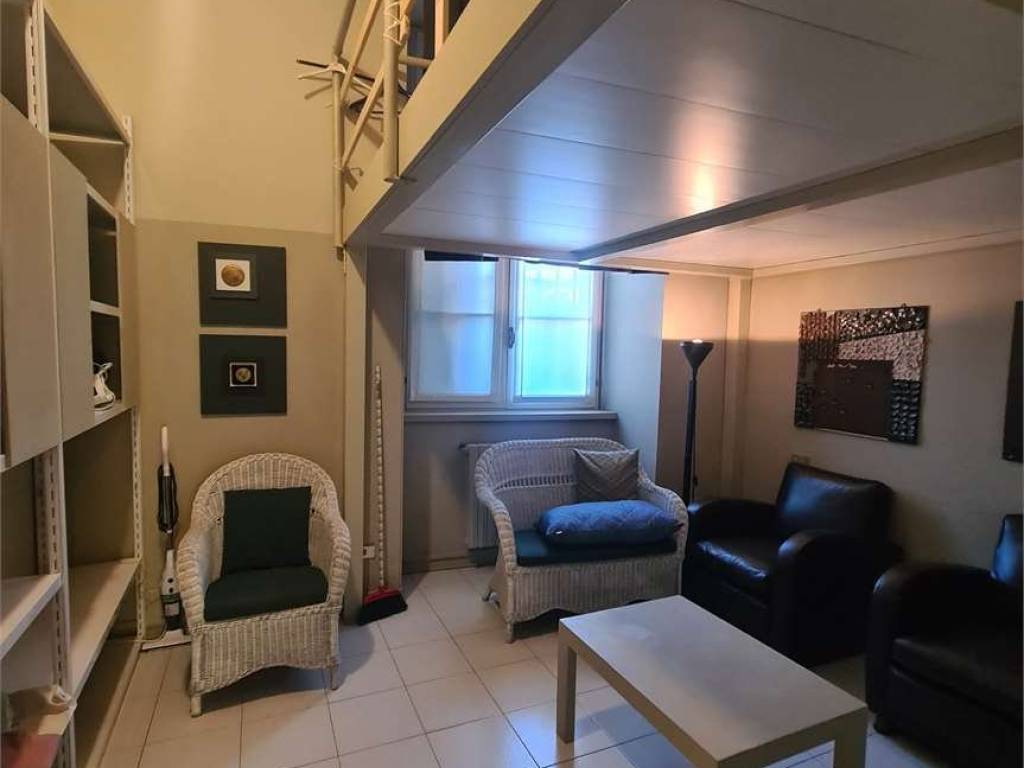 Appartamento a Como in VIA CIGALINI, 6 - Foto 4