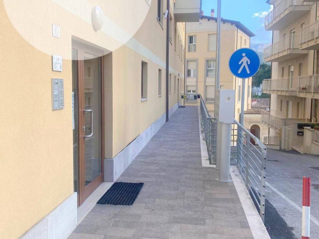 Appartamento a L'aquila in Via Marinucci, 12 - Foto 2