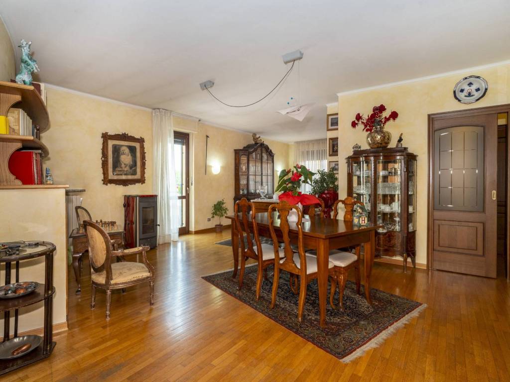 Villa a Saluzzo in Via Fratelli Pistoi, 12 - Foto 4