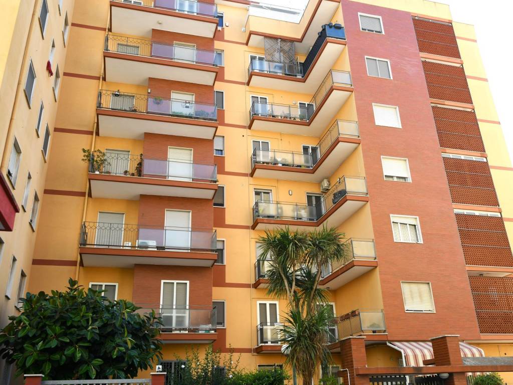 Appartamento a Brindisi in Via Achille Grandi - Foto 3