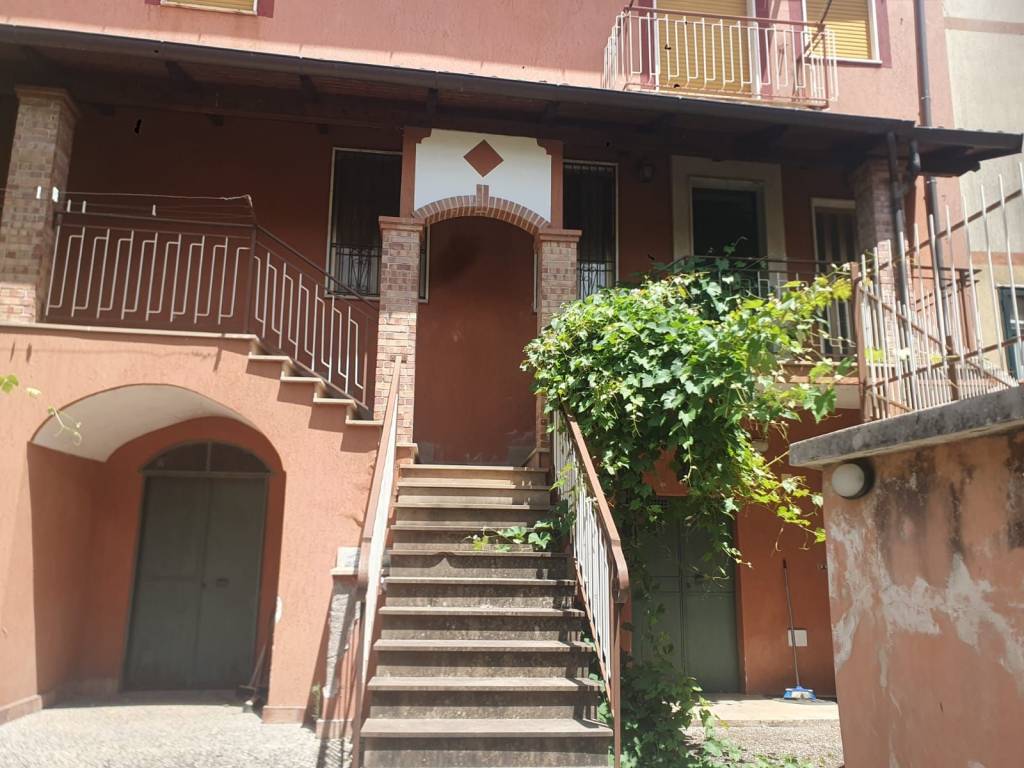 Casa indipendente a Giffoni valle piana in Traversa Matteo Sorgente, 8 - Foto 2