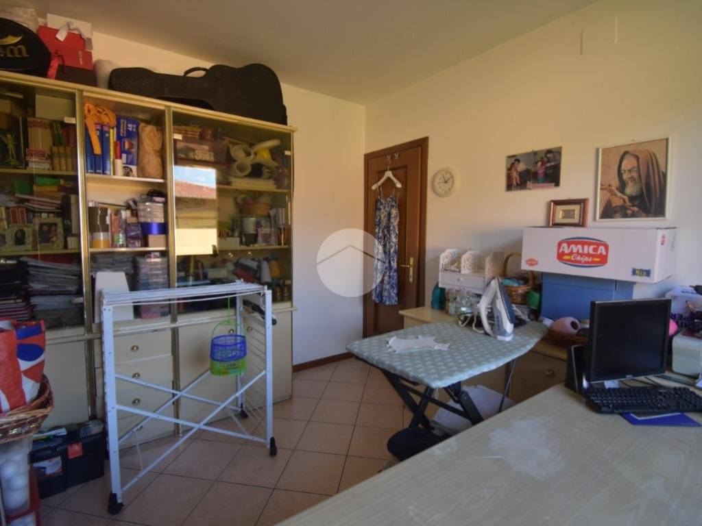 Appartamento a Castiglione delle stiviere in Via Carmine Tripodi, 5 - Foto 5