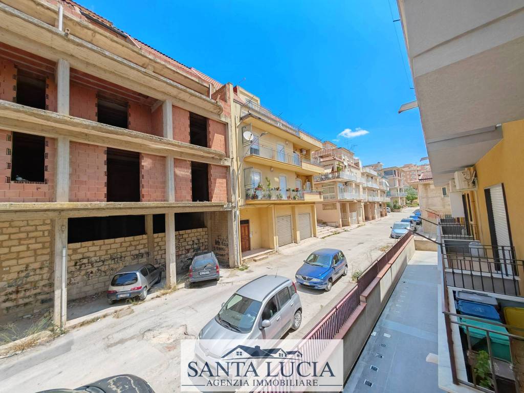 Appartamento a Canicattì in Via Osoppo - Foto 2