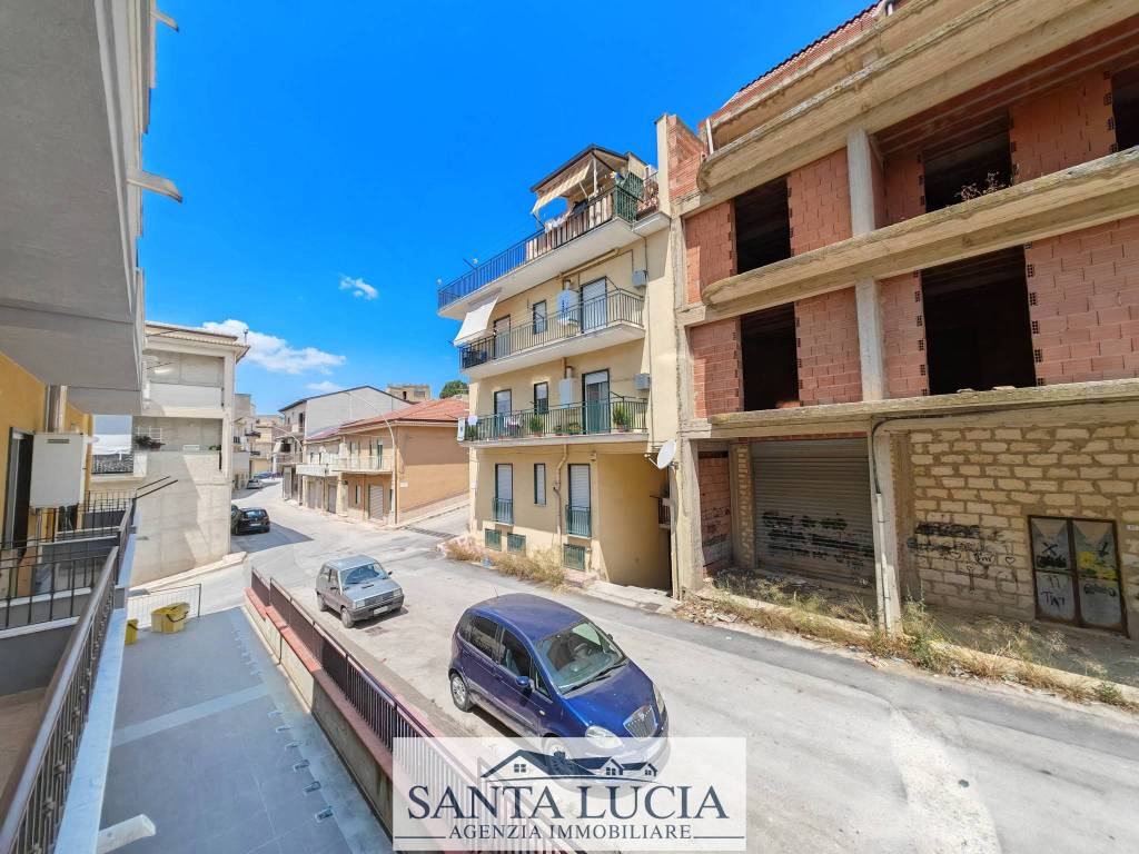 Appartamento a Canicattì in Via Osoppo - Foto 4