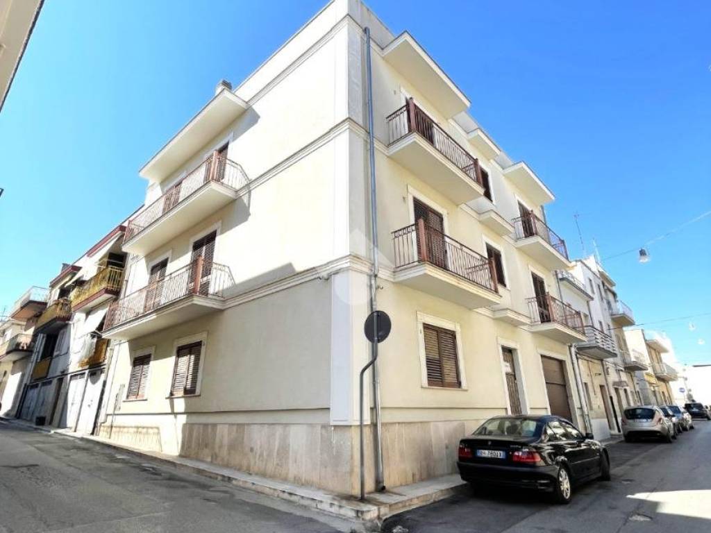 Appartamento a Canosa di puglia in Via Generale Luigi Cadorna, 55 - Foto 2