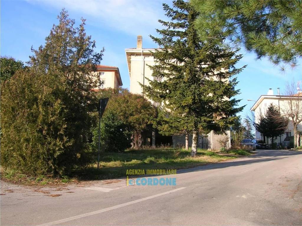 Villa a Monte vidon corrado in Piazza Della Vittoria, 12 - Foto 3