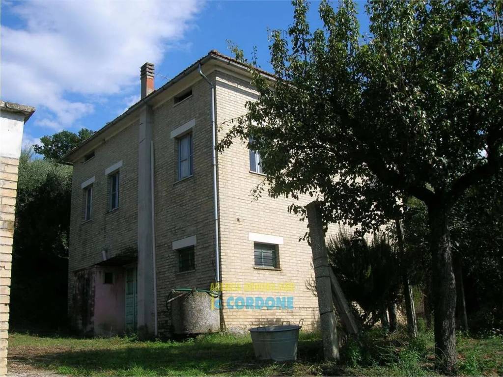 Rustico / casale a Ponzano di fermo in Contrada Capparuccia - Foto 2