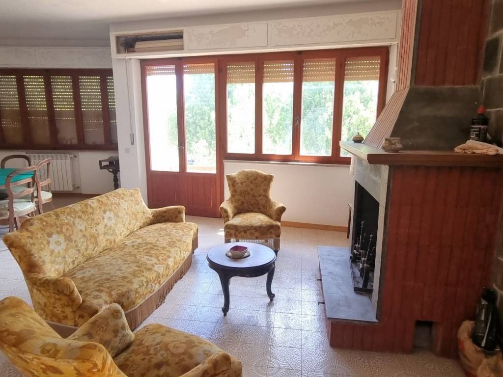 Villa a Gubbio in Strada Provinciale di Casacastalda Tratto 1 - Foto 4