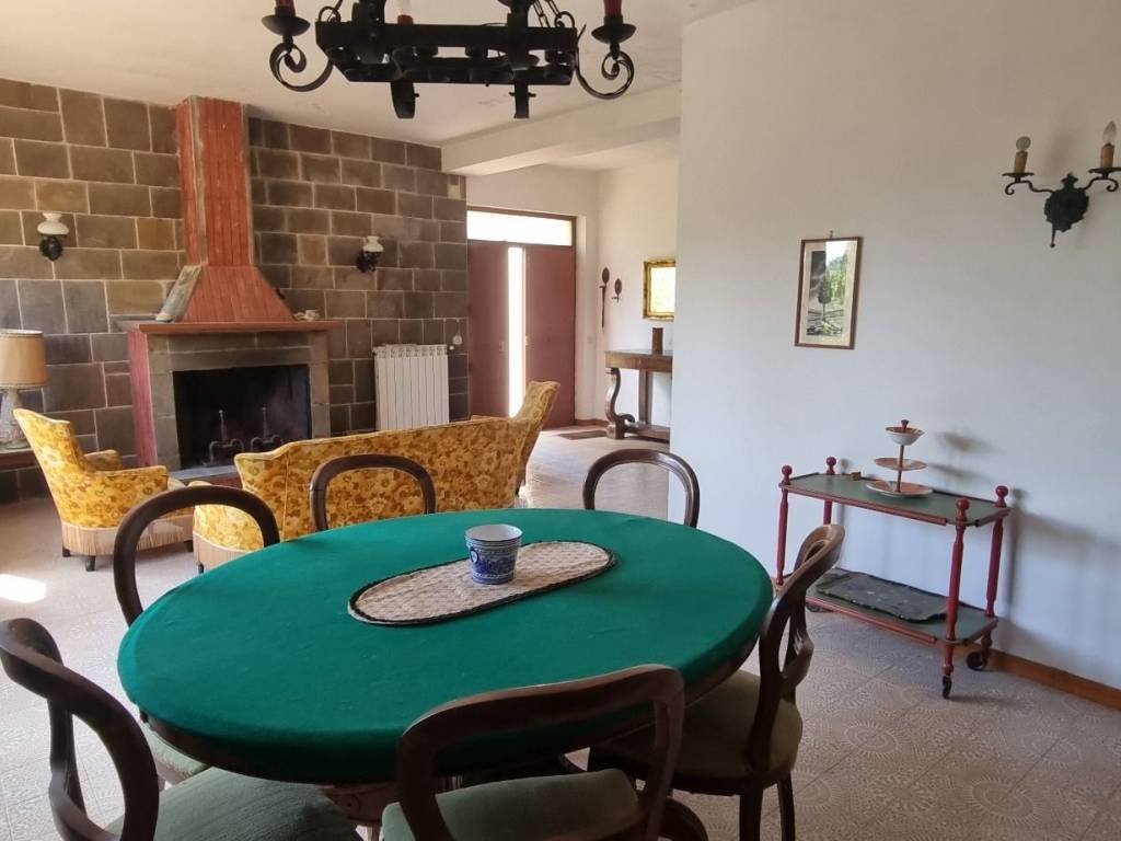 Villa a Gubbio in Strada Provinciale di Casacastalda Tratto 1 - Foto 5