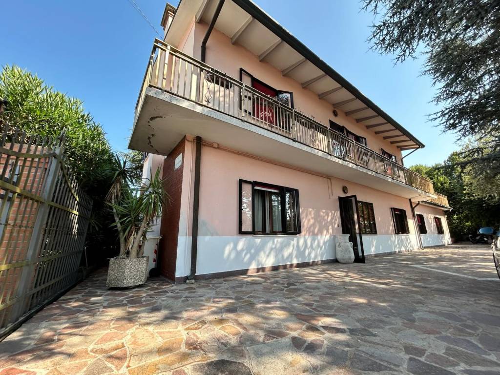 Villa a Rovigo in Via San Gaetano, 1 - Foto 4