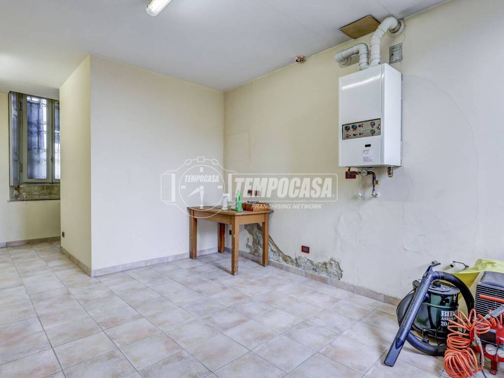 Appartamento a Somma lombardo in Via Don Selva 8 - Foto 4