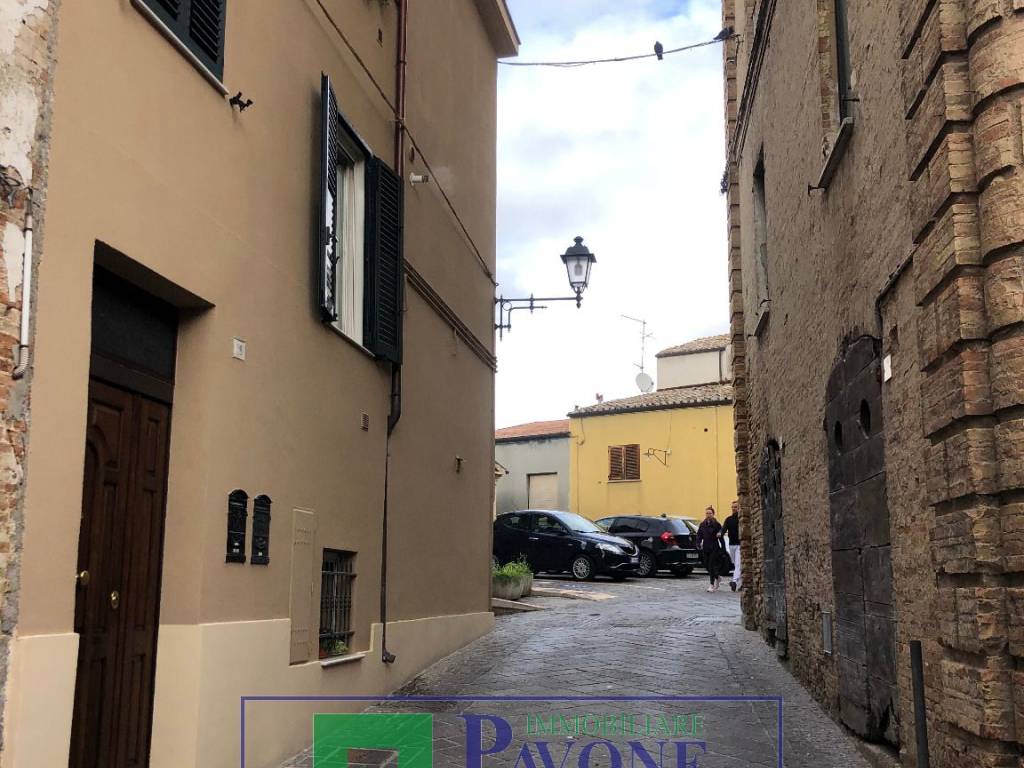 Appartamento a Atri in Via Domenico Ricciconti - Foto 2