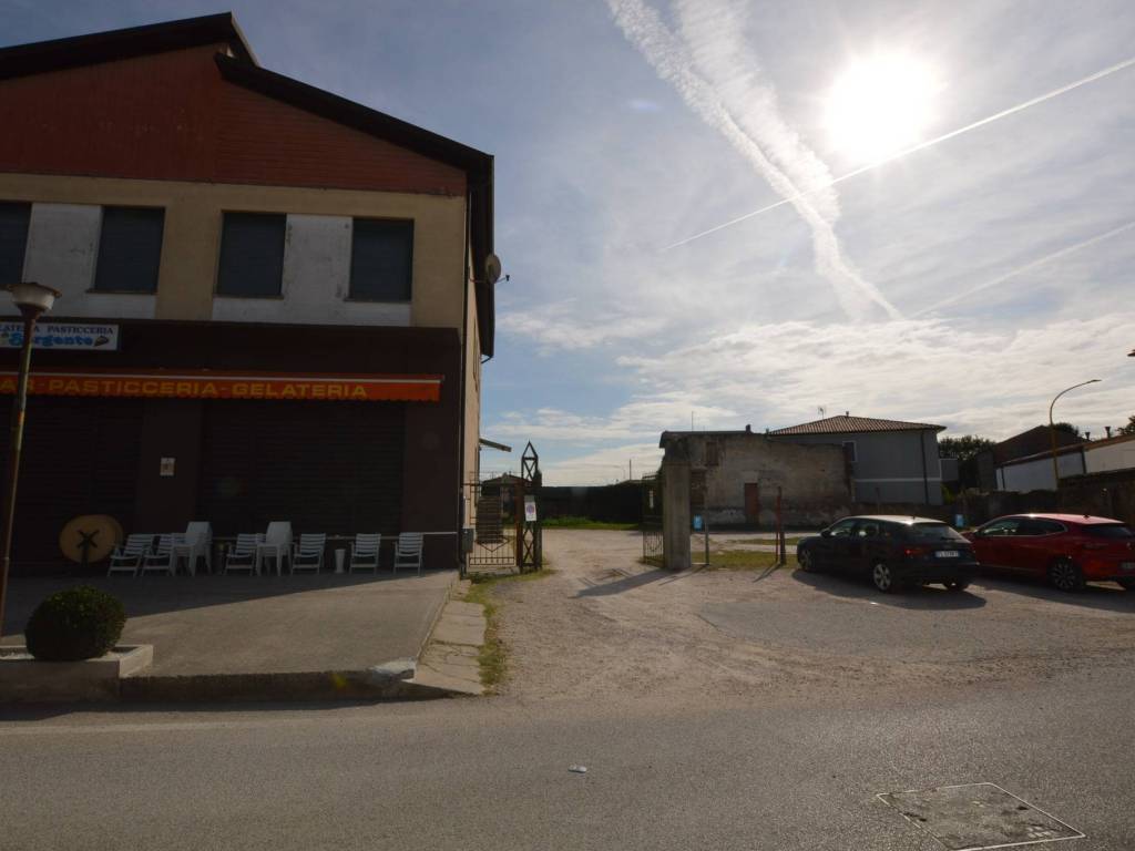 Immobile a Villa estense in Via Giuseppe Mazzini, 6 - Foto 2