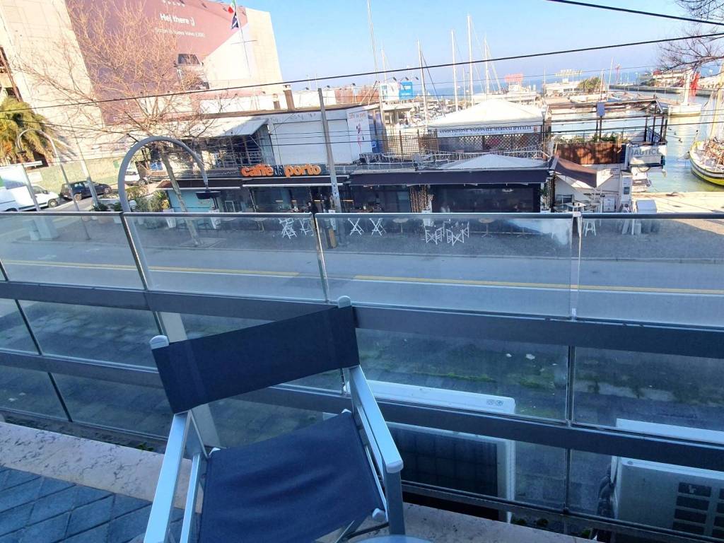 Appartamento a Riccione in Viale Gabriele D'Annunzio, 1 - Foto 3
