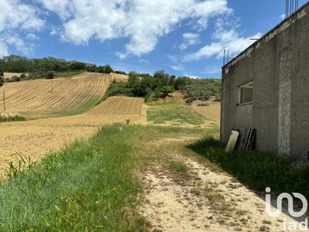 Terreno a Tortoreto in Via fondovalle salinello - Foto 2