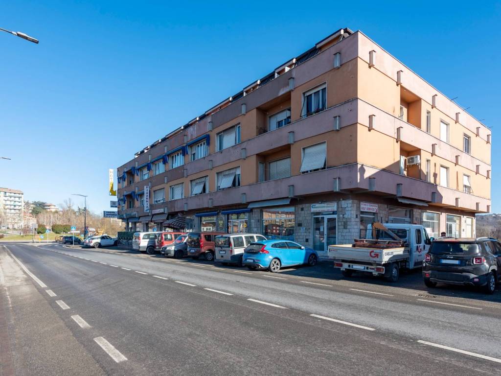 Immobile a Ovada in Strada Voltri - Foto 2