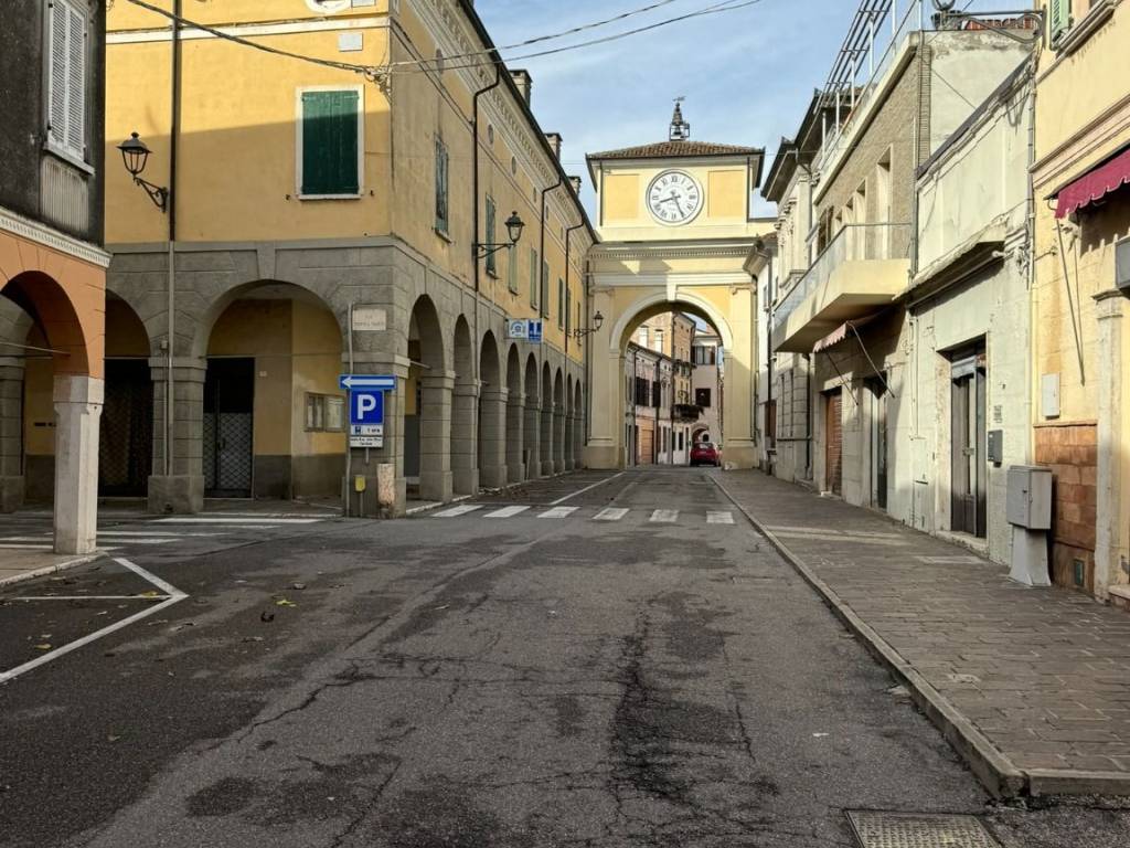Palazzo / stabile a Borgo mantovano in Corso Italia - Foto 2