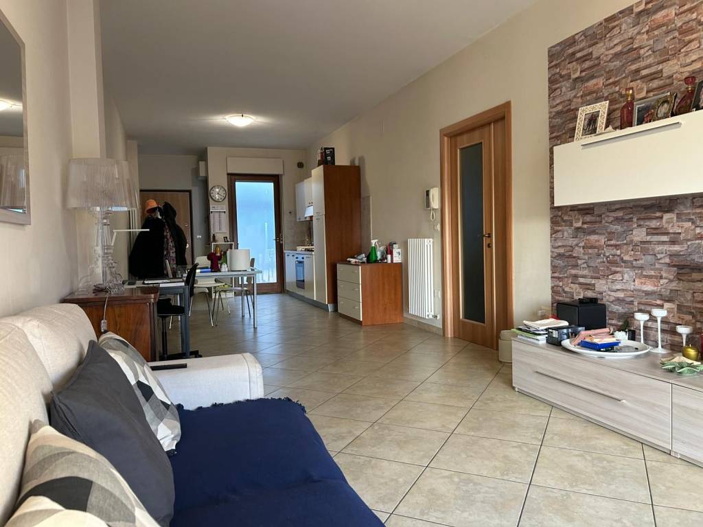 Appartamento a San benedetto del tronto in Via Esino - Foto 2