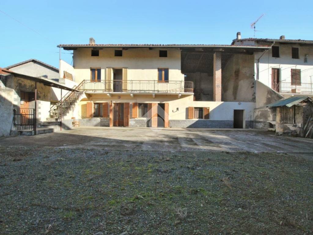 Rustico / casale a Borgo d'ale in Via Alessandro Manzoni, 11 - Foto 2