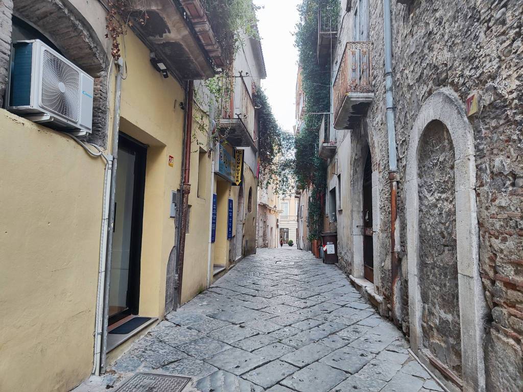 Appartamento a Benevento in Via Giuseppe Manciotti - Foto 5