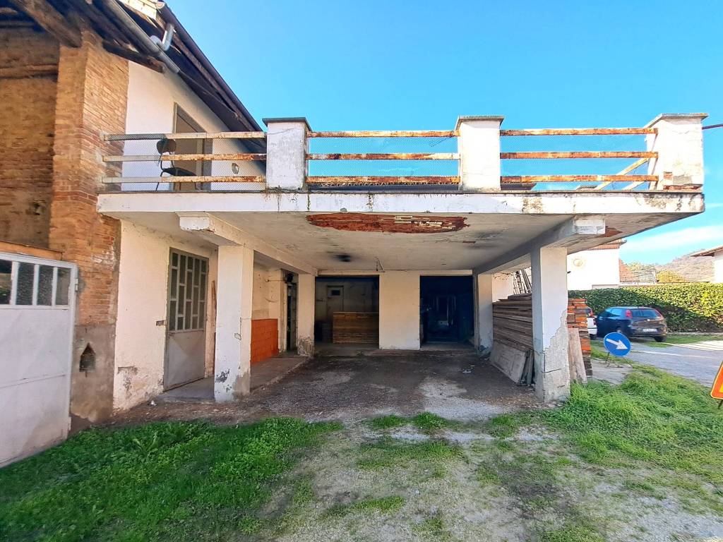 Villa a Monticello d'alba in Via Stazione, 35 - Foto 5