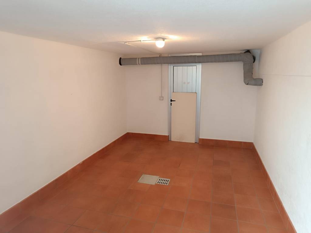 Box / garage a Alba in Corso Cortemilia - Foto 3