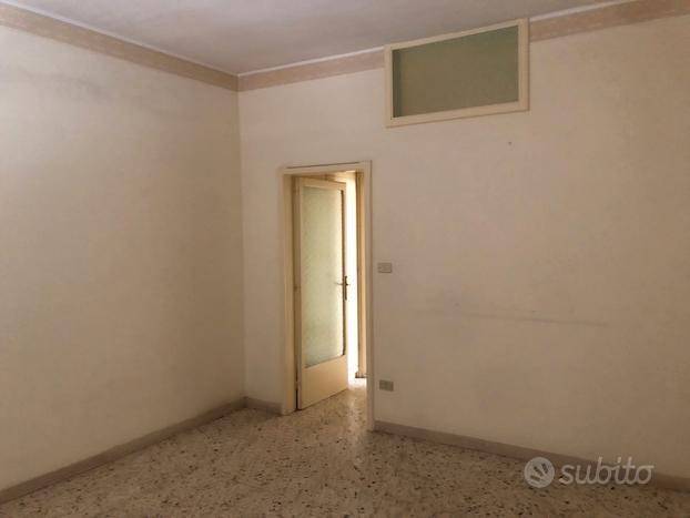 Appartamento a Barletta in Via Venezia, 76121 Barletta Bt, Italia - Foto 2
