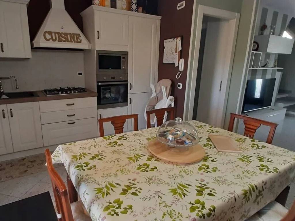 Villa a Monsummano terme in Via Francesca Violi - Foto 3