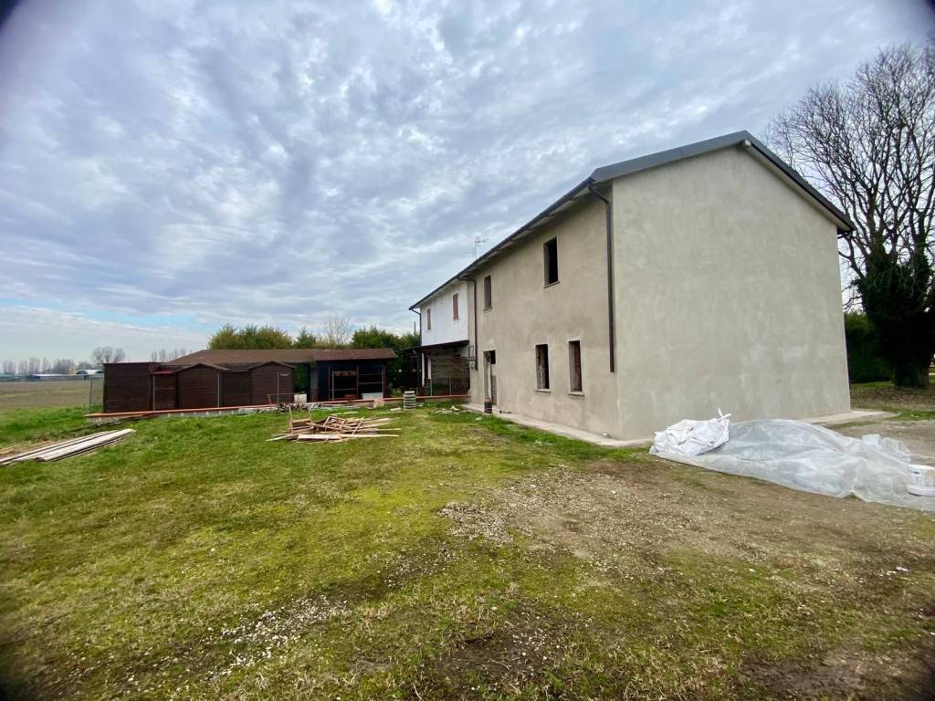 Villa a Ferrara in Via Masi, 480 - Foto 3