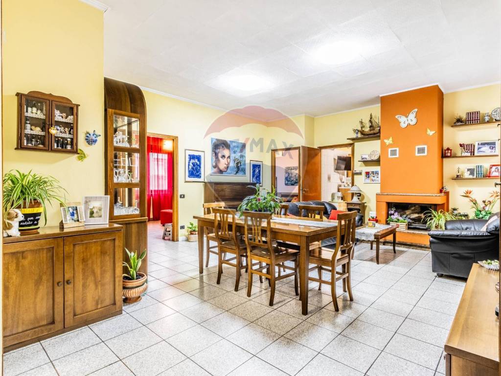 Casa indipendente a Cardano al campo in Via della Prava, 14 - Foto 4
