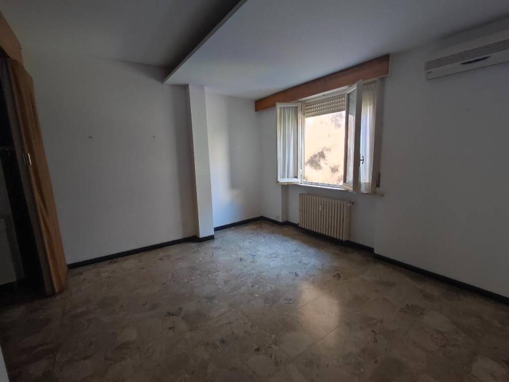 Appartamento a Cremona in Via Francesco Robolotti, 14 - Foto 4