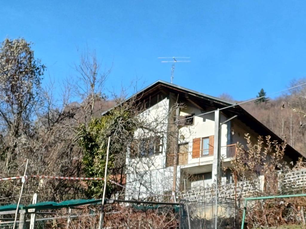Villa a Varallo in Morondo - Foto 1