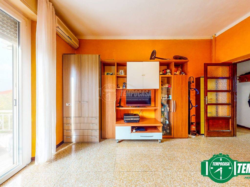 Appartamento a Valenza in Viale della Repubblica - Foto 5