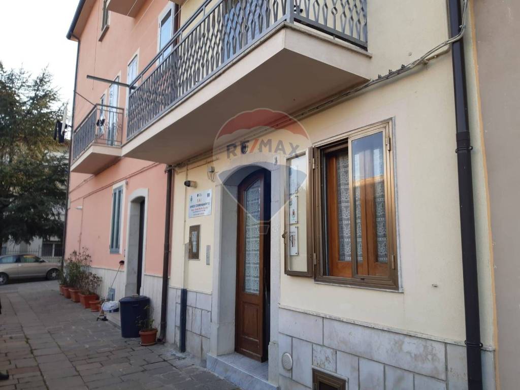 Casa indipendente a Monteleone di puglia in Vicolo II Rione Paglia, 5 - Foto 3