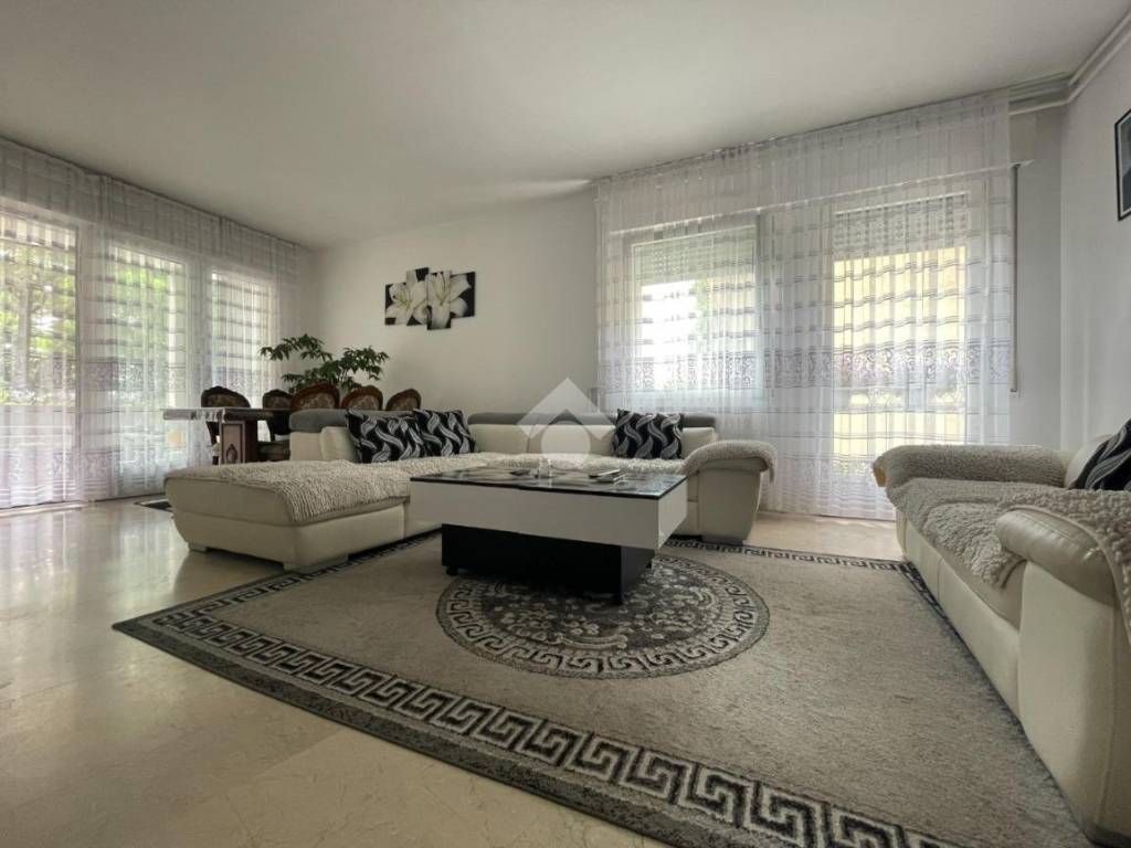 Appartamento a Bassano del grappa in Via Beata Giovanna, 142 - Foto 2