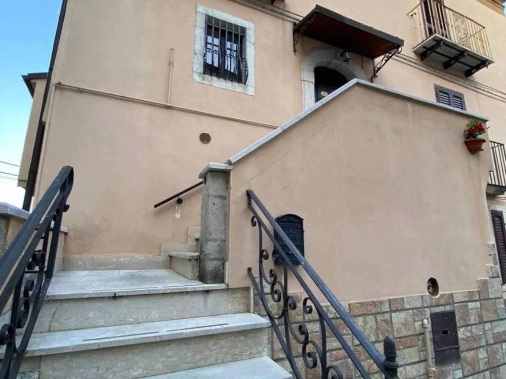 Casa indipendente a Carovilli in Largo del Carmelo - Foto 3