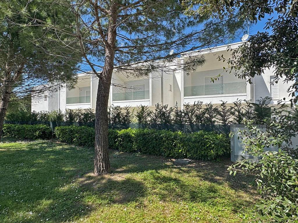Villa a Lignano sabbiadoro in Viale europa - Foto 2