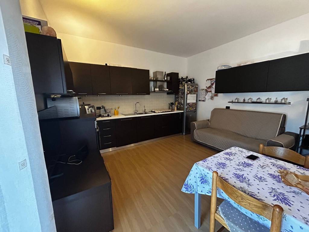 Appartamento a Valmadrera in Via 20 Settembre, 3 - Foto 2