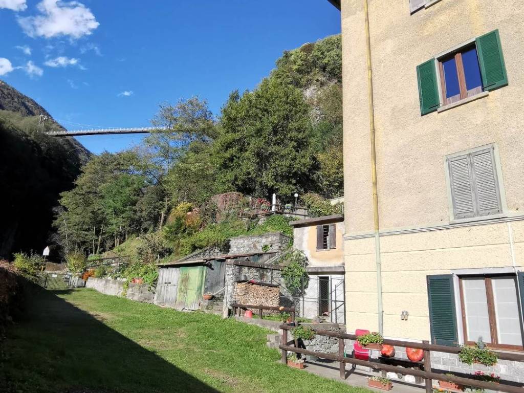Appartamento a Sondrio in Via Gombaro - Foto 2