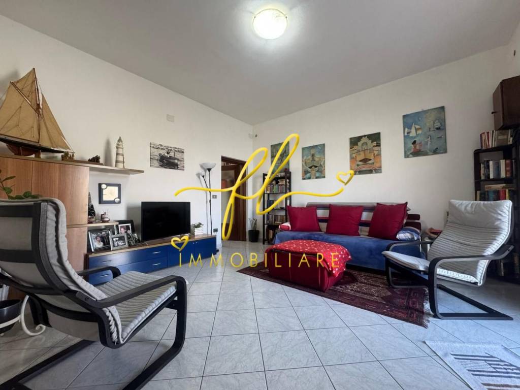 Appartamento a Collesalvetti in Via Falaschi, , 8 - Foto 2