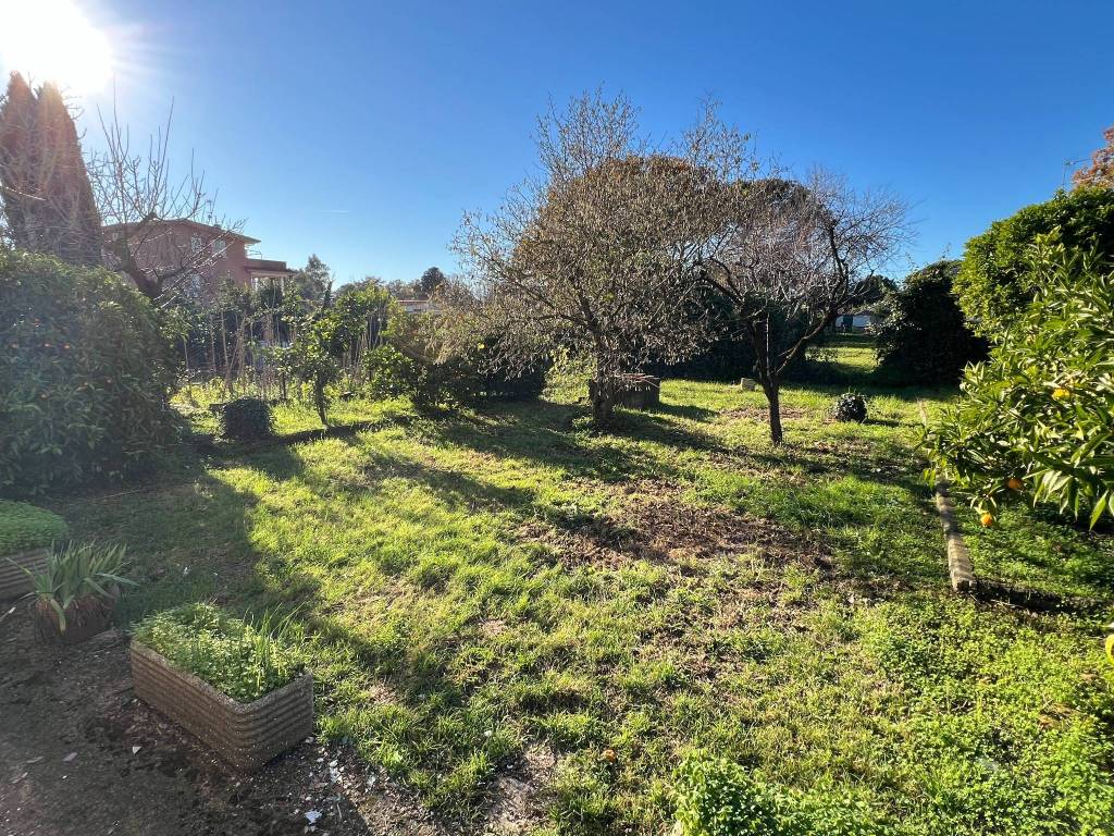 Villa a Aprilia in Via delle Viole, 30 - Foto 4