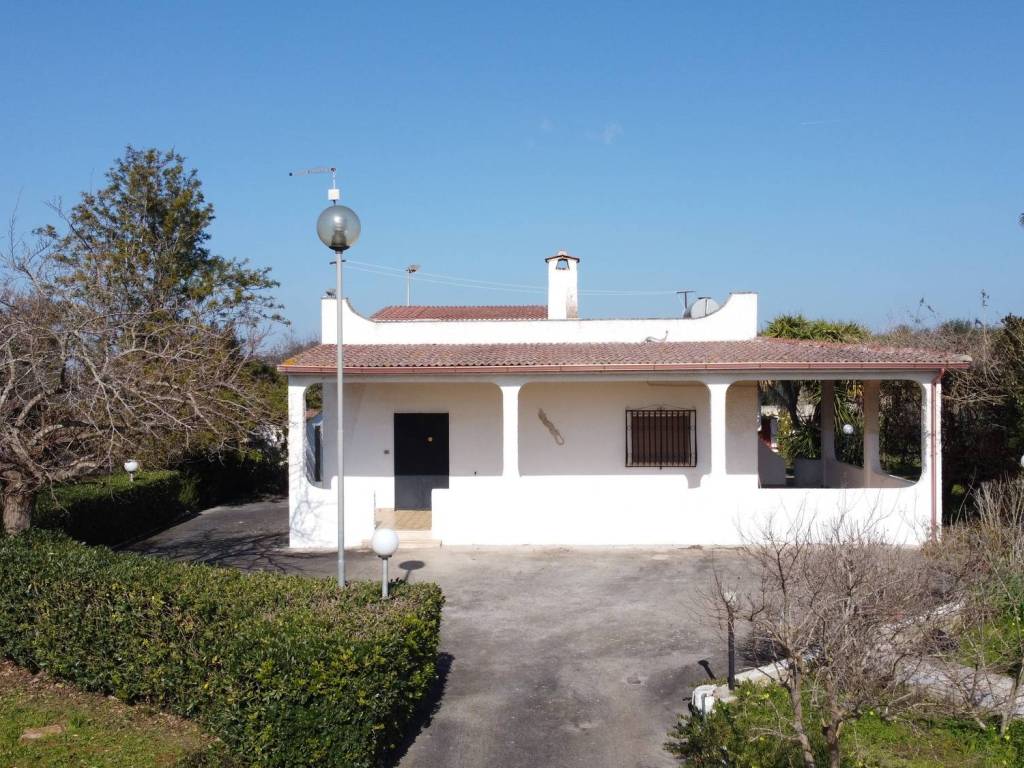 Villa a Latiano in SP46 - Foto 2