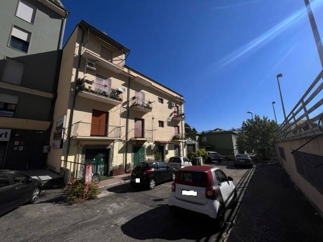 Palazzo / stabile a Cosenza in Via Antonio Negroni - Foto 2