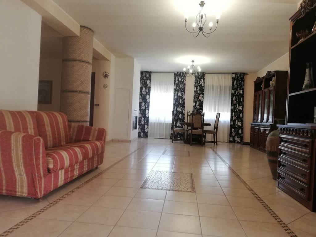 Villa a Caiazzo in Via Serpara, 12 - Foto 2