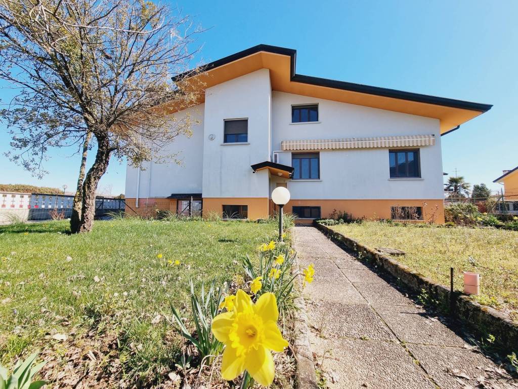 Villa a Tavagnacco in Via Giuseppe Parini, 10 - Foto 2