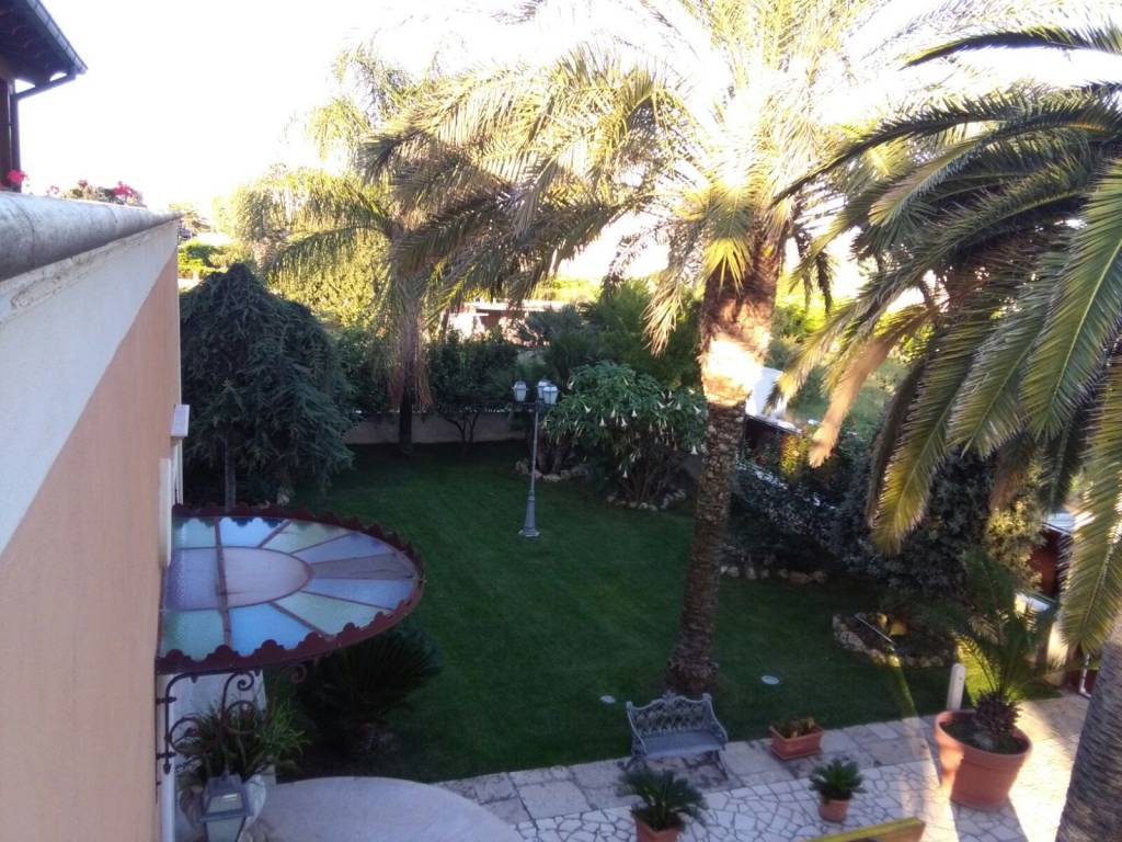 Villa a Trani in Via delle Forze Armate - Foto 2