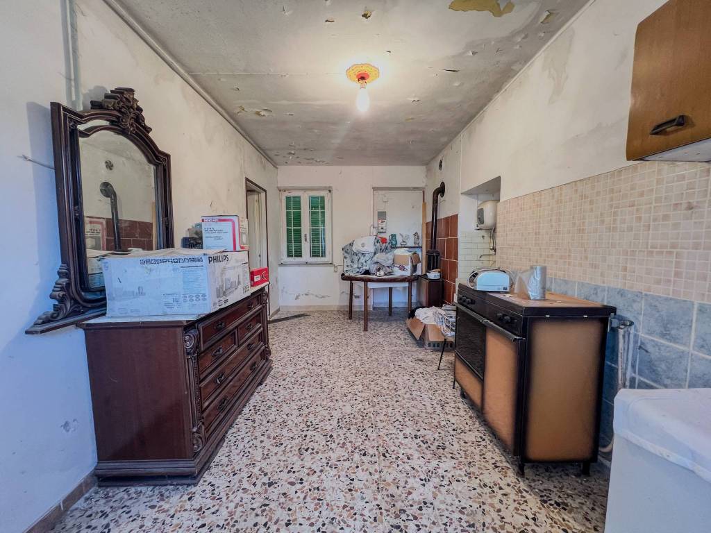Casa indipendente a Crescentino in Strada Porzioni 1/Bis - Foto 3