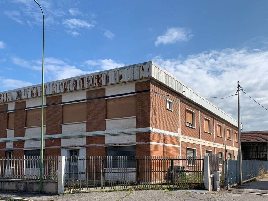 Immobile a Sommacampagna in Via dell'Industria, 7 - Foto 4