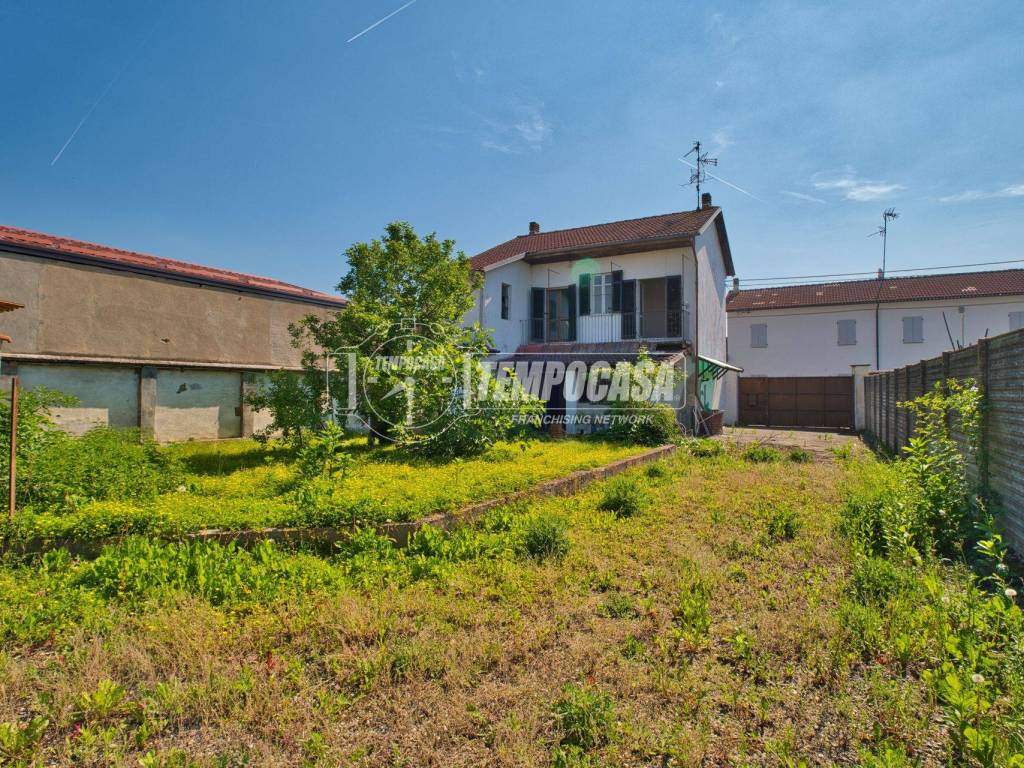 Appartamento a Caresana in Via Piave - Foto 2