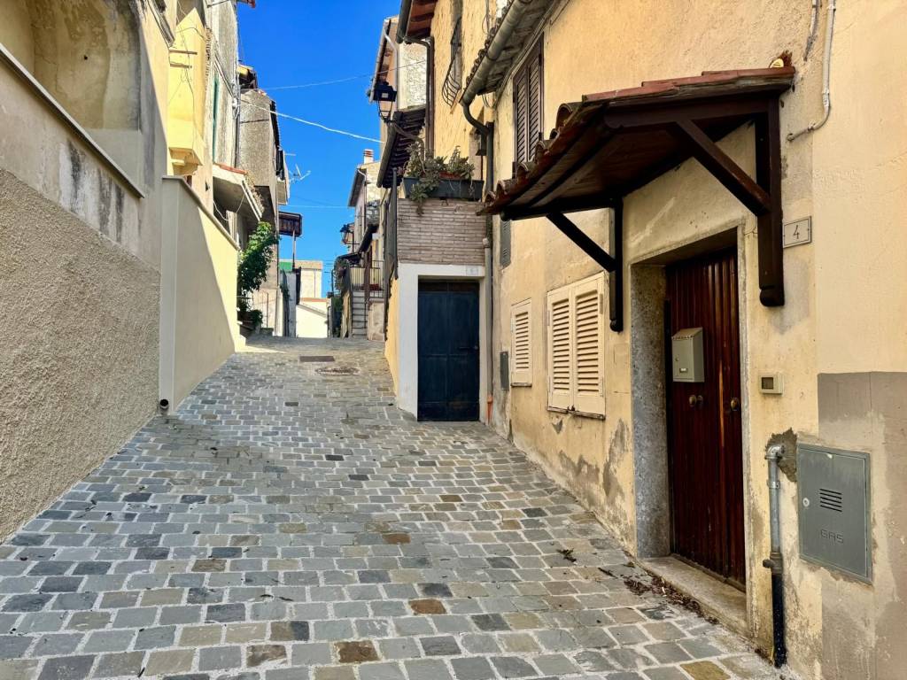 Appartamento a Mompeo in Via Giuseppe Garibaldi - Foto 2